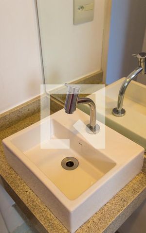 Apartamento à venda com 100m², 2 quartos e 2 vagasBanheiro Social - Torneira