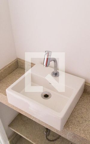 Apartamento à venda com 100m², 2 quartos e 2 vagasLavabo - Detalhe