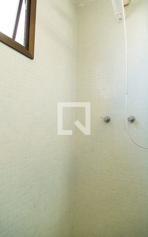 Apartamento à venda com 100m², 2 quartos e 2 vagasBanheiro da Suíte
