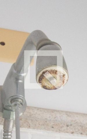 Casa de condomínio à venda com 255m², 4 quartos e 3 vagasChuveiro