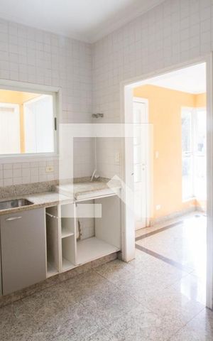 Casa de condomínio à venda com 255m², 4 quartos e 3 vagasCozinha
