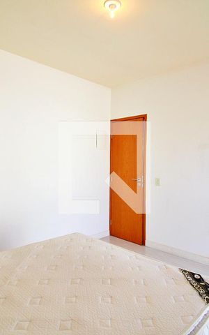 Casa de condomínio à venda com 200m², 3 quartos e 2 vagasQuarto Suíte