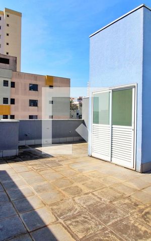 Casa de condomínio à venda com 200m², 3 quartos e 2 vagasCobertura