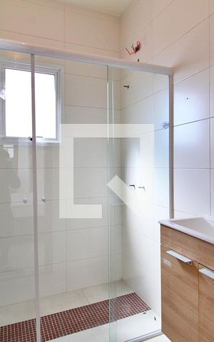 Casa de condomínio à venda com 200m², 3 quartos e 2 vagasBanheiro da Suíte