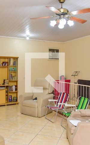 Casa à venda com 200m², 7 quartos e 2 vagas Casa à venda com 200m², 7 quartos e 2 vagasSala 1