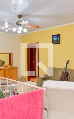 Casa à venda com 200m², 7 quartos e 2 vagas Casa à venda com 200m², 7 quartos e 2 vagasSala 1