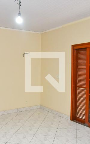 Casa à venda com 200m², 7 quartos e 2 vagas Casa à venda com 200m², 7 quartos e 2 vagasSuíte