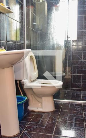 Casa à venda com 200m², 7 quartos e 2 vagas Casa à venda com 200m², 7 quartos e 2 vagasBanheiro Social