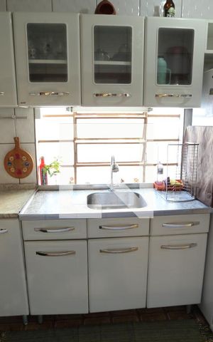 Casa à venda com 246m², 4 quartos e 3 vagasCozinha