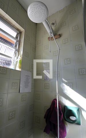 Casa à venda com 246m², 4 quartos e 3 vagasBanheiro da Suíte