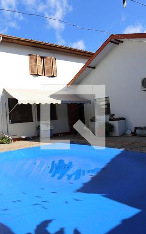 Casa à venda com 246m², 4 quartos e 3 vagasPátio