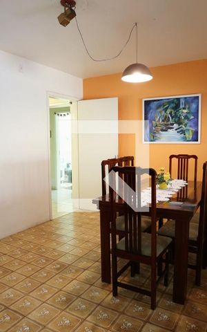 Casa à venda com 246m², 4 quartos e 3 vagasCopa