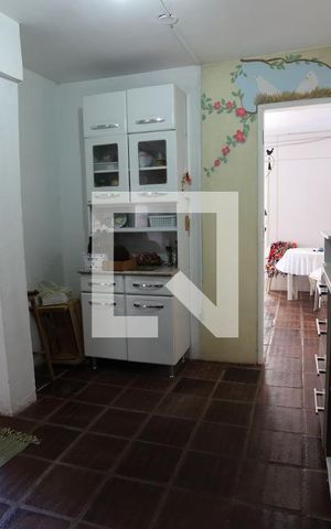 Casa à venda com 246m², 4 quartos e 3 vagasDespensa