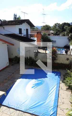 Casa à venda com 246m², 4 quartos e 3 vagasQuarto de Serviço - vista 