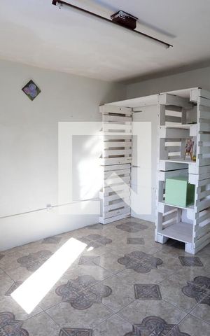 Casa à venda com 246m², 4 quartos e 3 vagasQuarto de Serviço