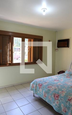 Casa à venda com 246m², 4 quartos e 3 vagasSuíte 