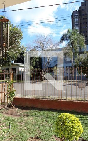 Casa à venda com 246m², 4 quartos e 3 vagasSala - vista 
