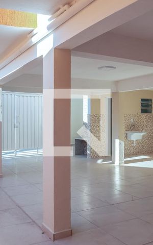 Casa à venda com 150m², 4 quartos e 4 vagas Casa à venda com 150m², 4 quartos e 4 vagasÁrea Externa