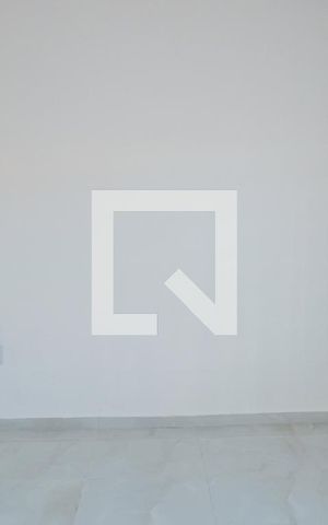 Casa à venda com 150m², 4 quartos e 4 vagas Casa à venda com 150m², 4 quartos e 4 vagasSala