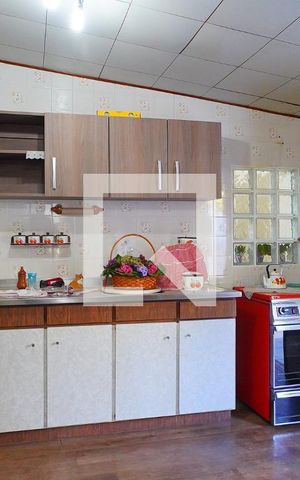 Apartamento à venda com 200m², 2 quartos e 2 vagasCozinha