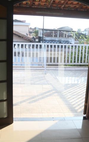 Casa para alugar com 90m², 2 quartos e 1 vagaQuarto Suíte