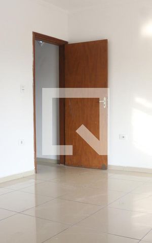 Casa para alugar com 90m², 2 quartos e 1 vagaQuarto Suíte