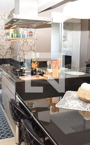 Apartamento à venda com 96m², 2 quartos e 2 vagasCozinha