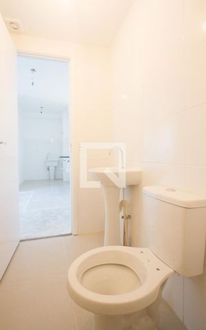 Apartamento para alugar com 33m², 2 quartos e sem vagaBanheiro
