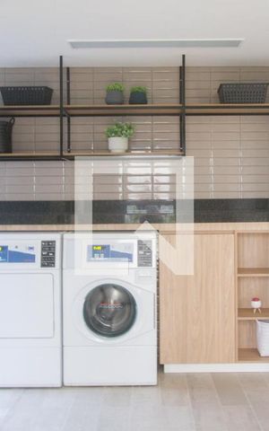 Apartamento para alugar com 33m², 2 quartos e sem vagaLavanderia