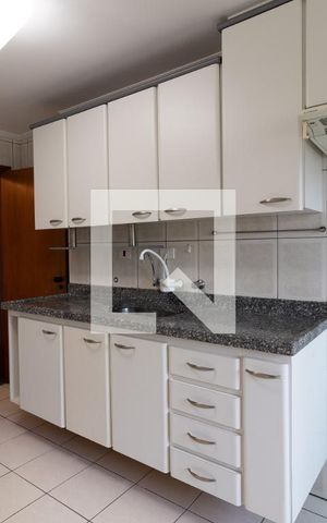 Apartamento à venda com 96m², 3 quartos e 2 vagasCozinha