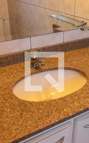 Apartamento à venda com 96m², 3 quartos e 2 vagasBanheiro 2