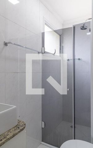 Apartamento para alugar com 55m², 2 quartos e 2 vagas Apartamento para alugar com 55m², 2 quartos e 2 vagasBanheiro da Suíte