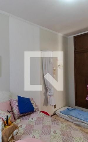 Casa à venda com 350m², 3 quartos e 4 vagas Casa à venda com 350m², 3 quartos e 4 vagasQuarto 01