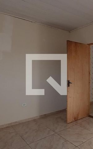 Casa à venda com 150m², 3 quartos e sem vaga Casa à venda com 150m², 3 quartos e sem vagaQuarto