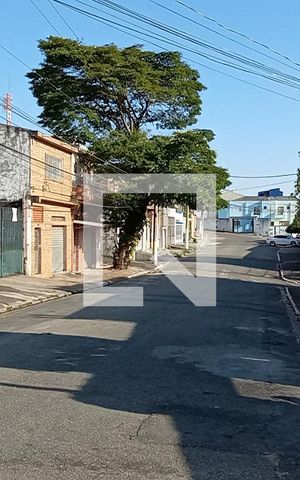 Casa à venda com 150m², 3 quartos e sem vaga Casa à venda com 150m², 3 quartos e sem vagaVista da Rua
