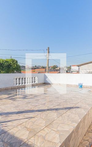 Casa à venda com 250m², 3 quartos e 2 vagas Casa à venda com 250m², 3 quartos e 2 vagasQuintal