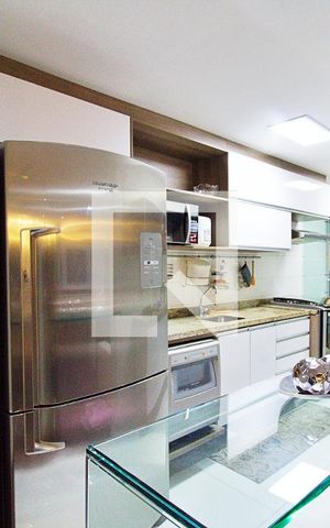 Apartamento à venda com 102m², 3 quartos e 2 vagas Apartamento à venda com 102m², 3 quartos e 2 vagasCozinha