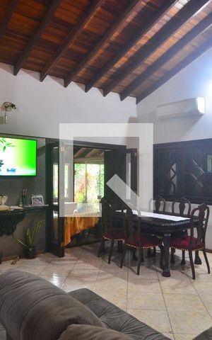 Casa à venda com 140m², 2 quartos e sem vagaSala