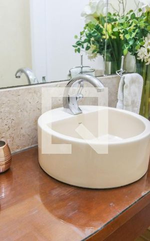 Casa à venda com 260m², 3 quartos e 2 vagasLavabo 2