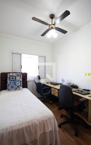 Casa de condomínio à venda com 109m², 3 quartos e 2 vagas Casa de condomínio à venda com 109m², 3 quartos e 2 vagasQuarto 3