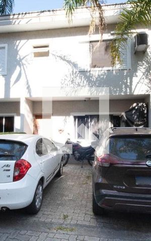 Casa de condomínio à venda com 109m², 3 quartos e 2 vagas Casa de condomínio à venda com 109m², 3 quartos e 2 vagasGaragem