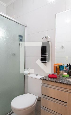 Casa de condomínio à venda com 109m², 3 quartos e 2 vagas Casa de condomínio à venda com 109m², 3 quartos e 2 vagasBanheiro Corredor
