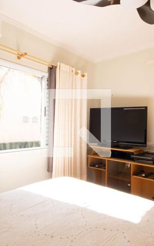 Casa de condomínio à venda com 109m², 3 quartos e 2 vagas Casa de condomínio à venda com 109m², 3 quartos e 2 vagasSuíte