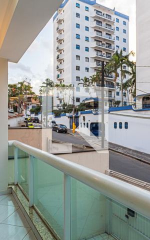 Casa à venda com 250m², 3 quartos e 5 vagas Casa à venda com 250m², 3 quartos e 5 vagasVaranda da Sala