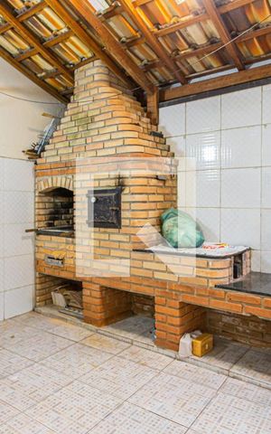Casa à venda com 250m², 3 quartos e 5 vagas Casa à venda com 250m², 3 quartos e 5 vagasÁrea de Serviço e Espaço Churrasco
