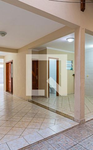 Casa à venda com 250m², 3 quartos e 5 vagas Casa à venda com 250m², 3 quartos e 5 vagasÁrea de Serviço e Espaço Churrasco