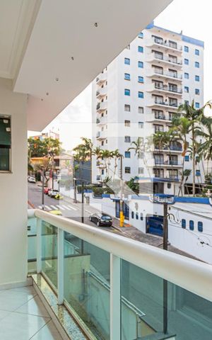 Casa à venda com 250m², 3 quartos e 5 vagas Casa à venda com 250m², 3 quartos e 5 vagasVaranda da Suite