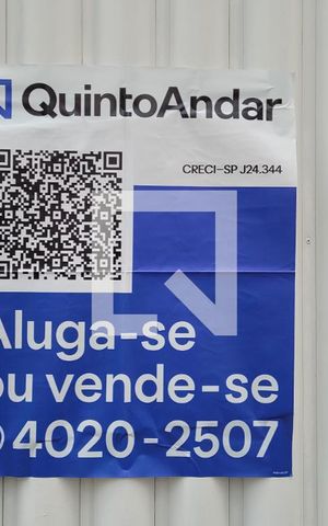 Casa à venda com 250m², 3 quartos e 5 vagas Casa à venda com 250m², 3 quartos e 5 vagasPlaquinha Instalada no Portão do Imóvel - Área Externa