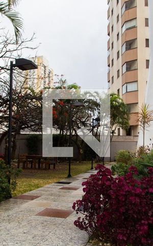 Apartamento à venda com 200m², 3 quartos e 2 vagas Apartamento à venda com 200m², 3 quartos e 2 vagasÁrea Comum