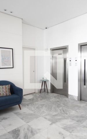 Apartamento à venda com 200m², 3 quartos e 2 vagas Apartamento à venda com 200m², 3 quartos e 2 vagasHall Social